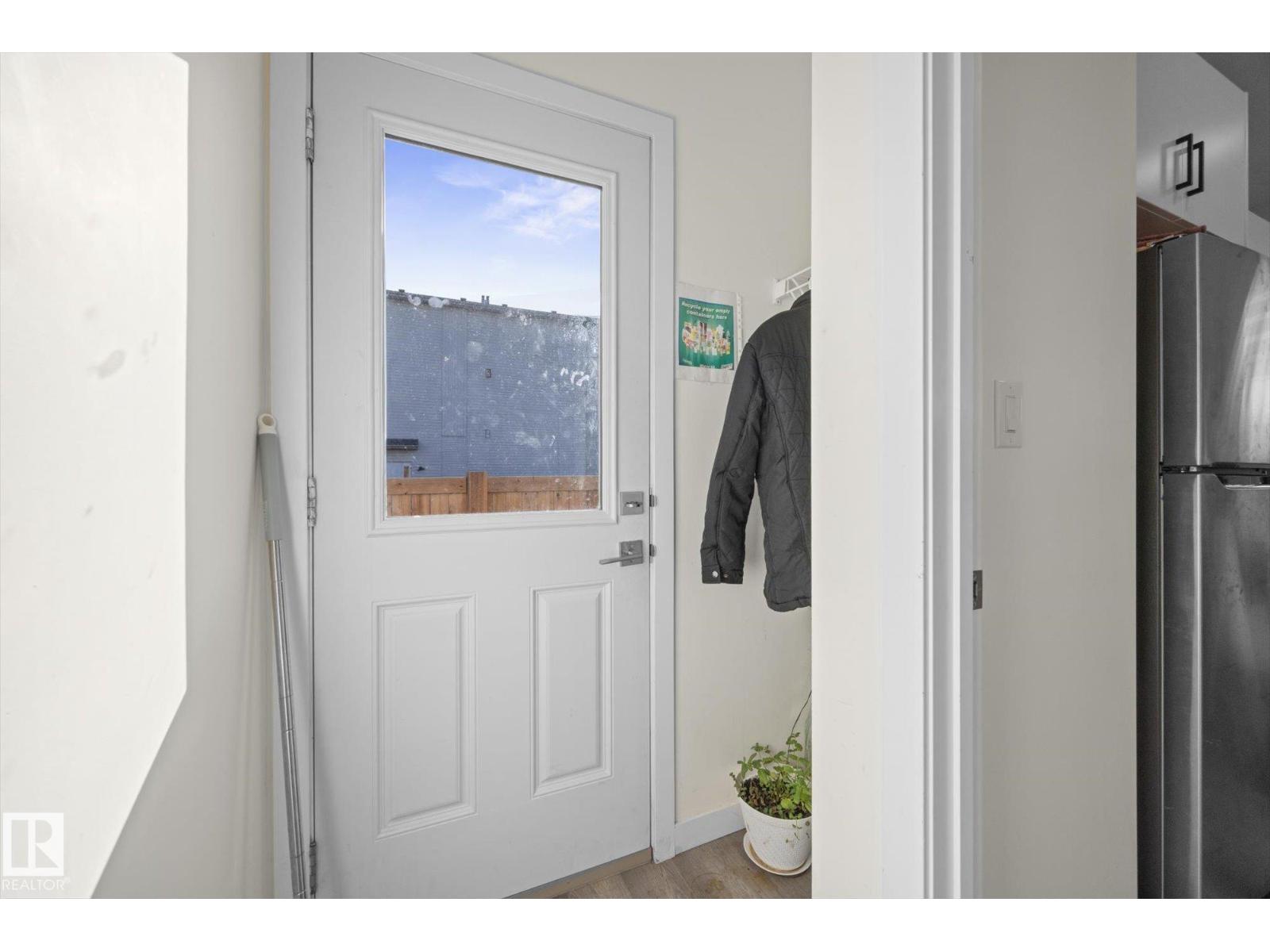 8009 120 Av Nw Property Photo 13
