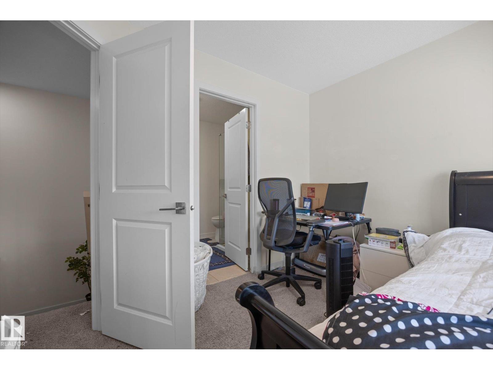8009 120 Av Nw Property Photo 15