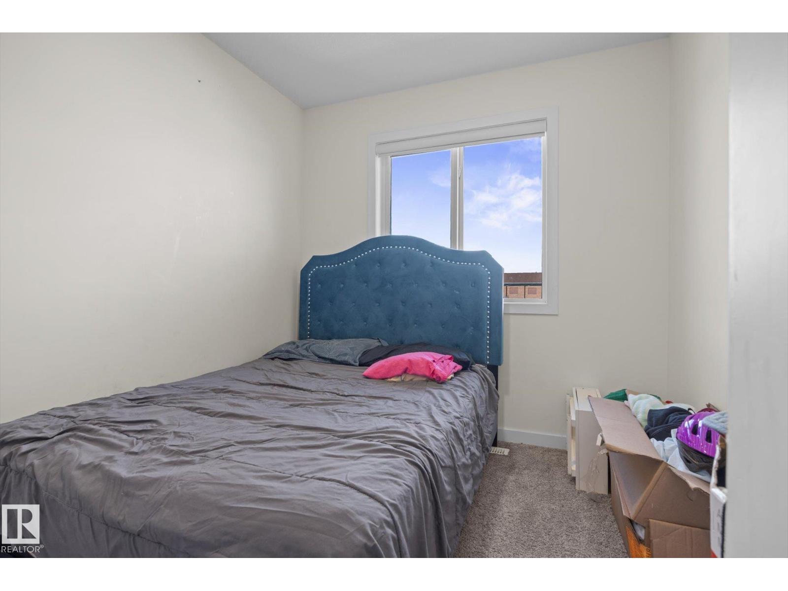 8009 120 Av Nw Property Photo 17