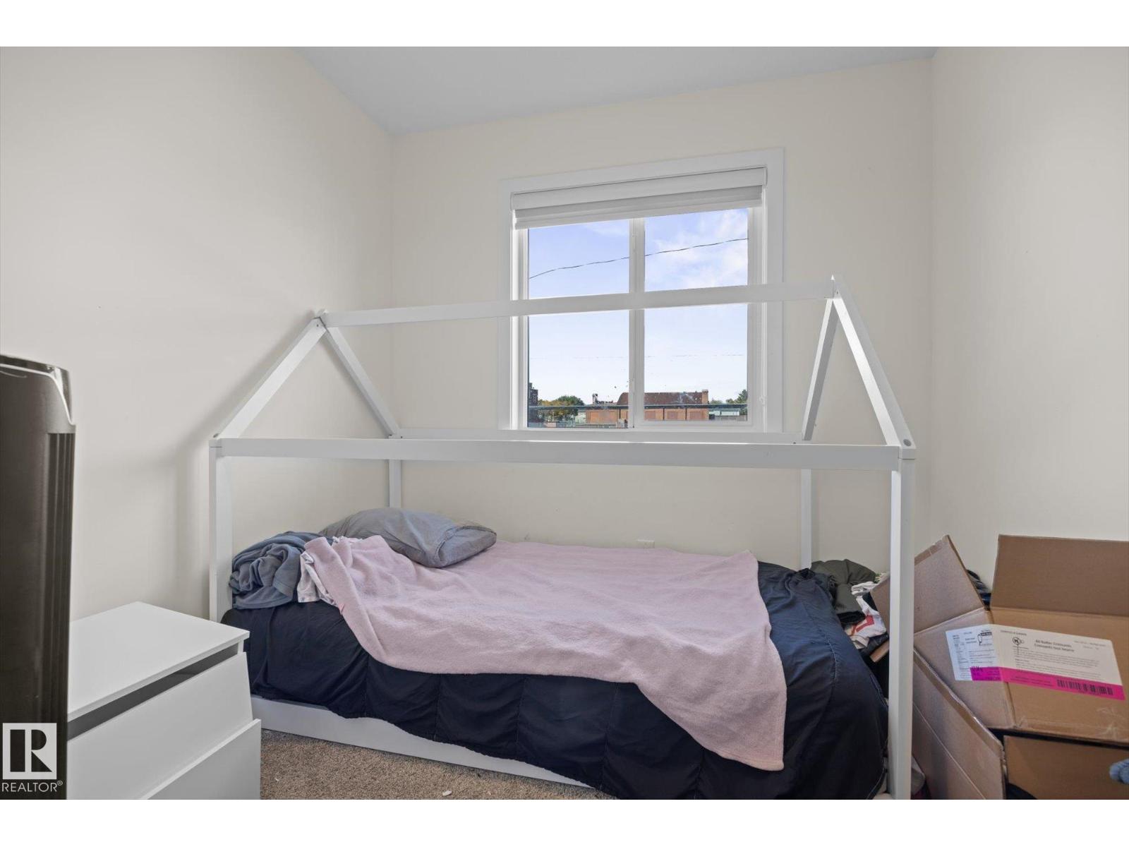 8009 120 Av Nw Property Photo 19