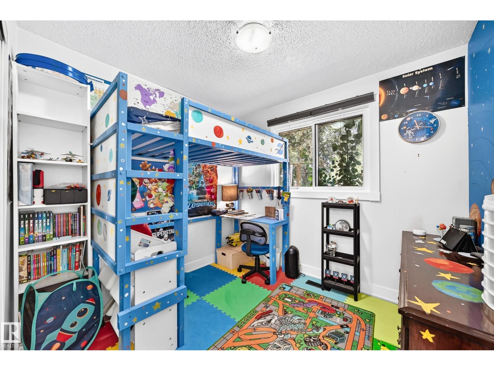 2112 36 St Nw Property Photo 14