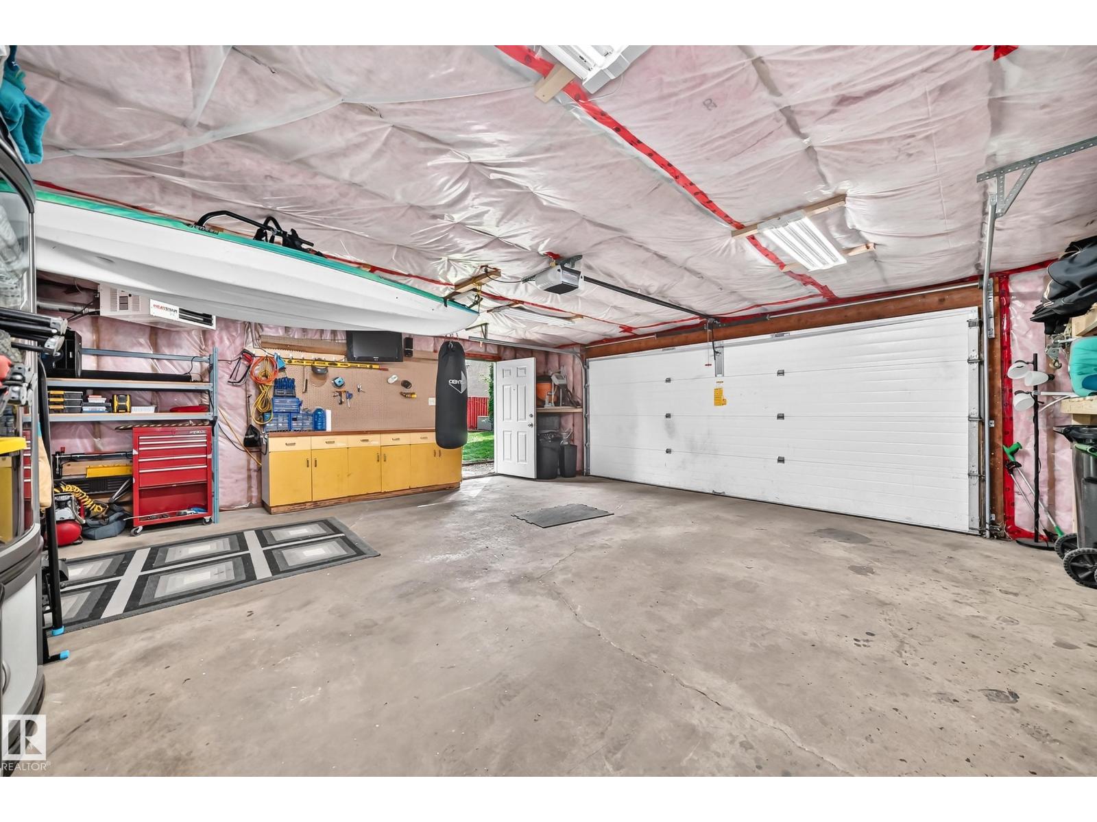 2112 36 St Nw Property Photo 31