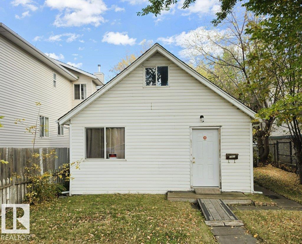 11911 77 St Nw Property Photo 14