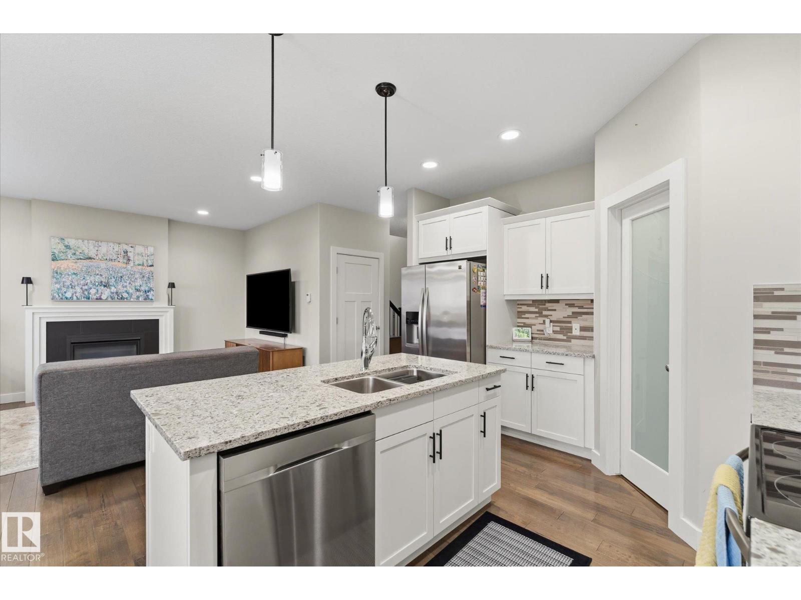 10605 96 St Property Photo 17