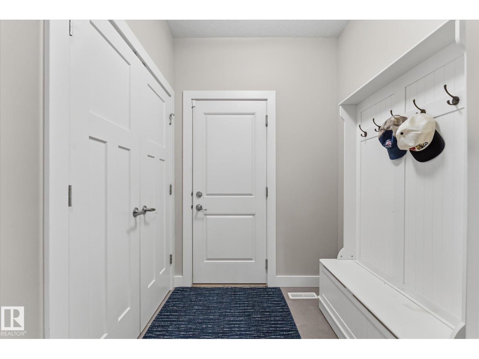 10605 96 St Property Photo 22