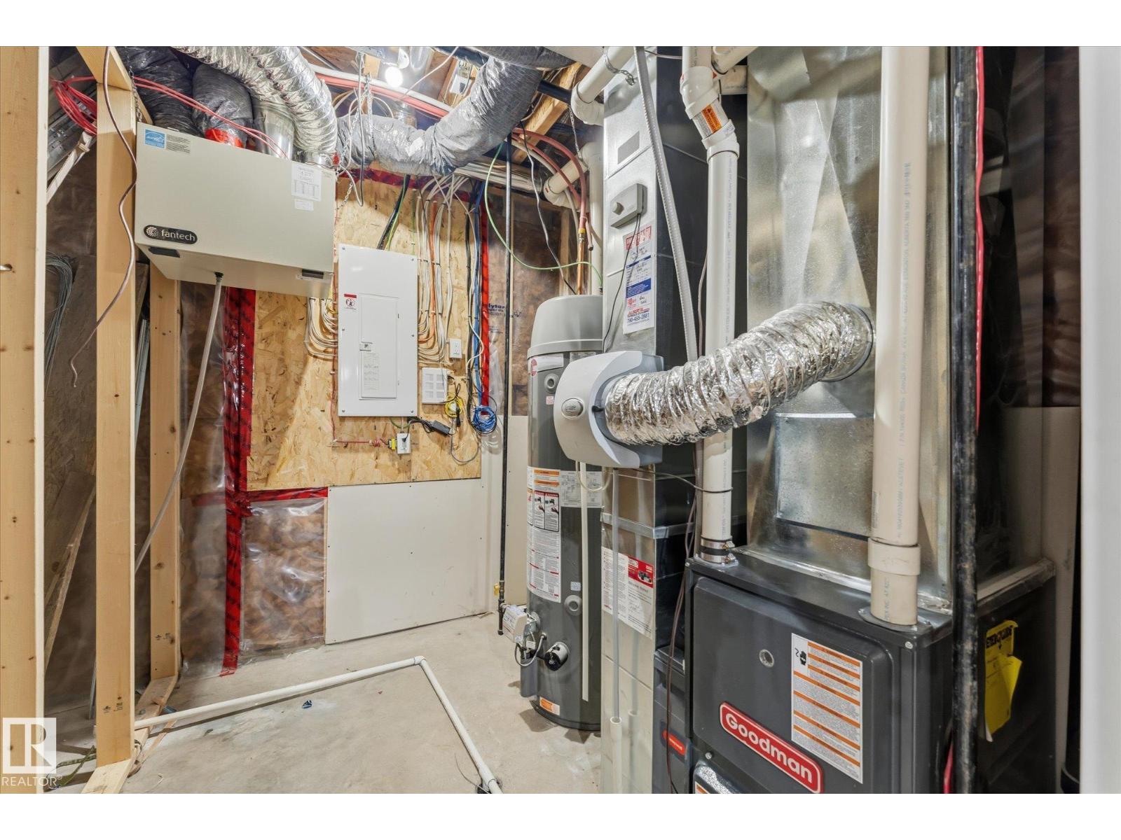 10605 96 St Property Photo 38