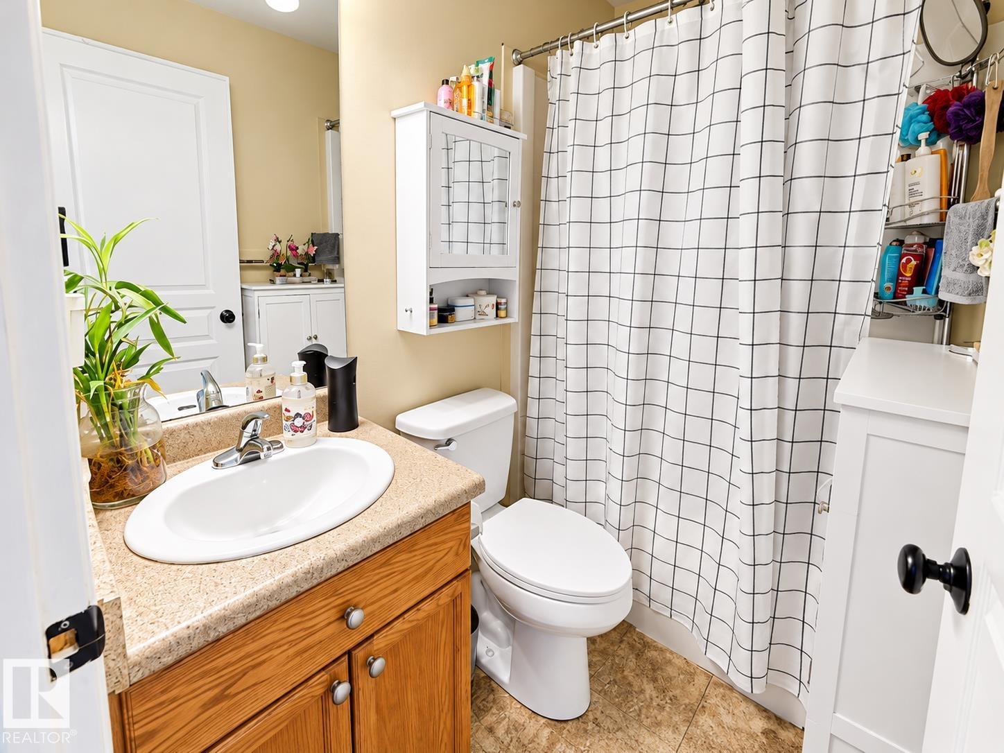 15135 43 St Nw Property Photo 8