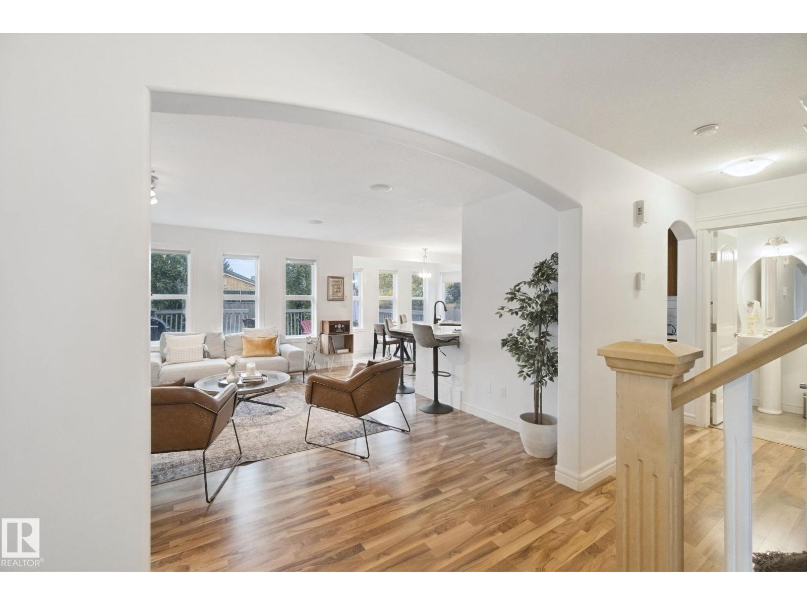 4113 158 Av Nw Property Photo 6