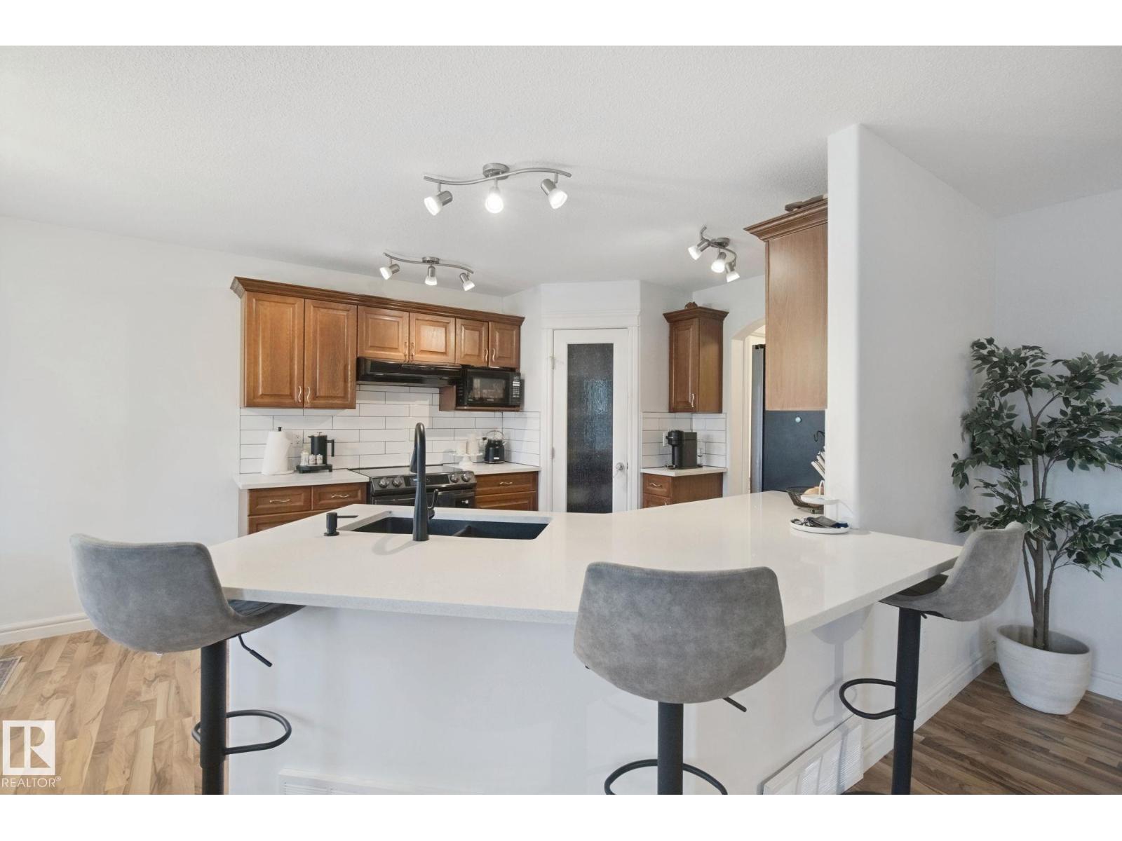 4113 158 Av Nw Property Photo 11