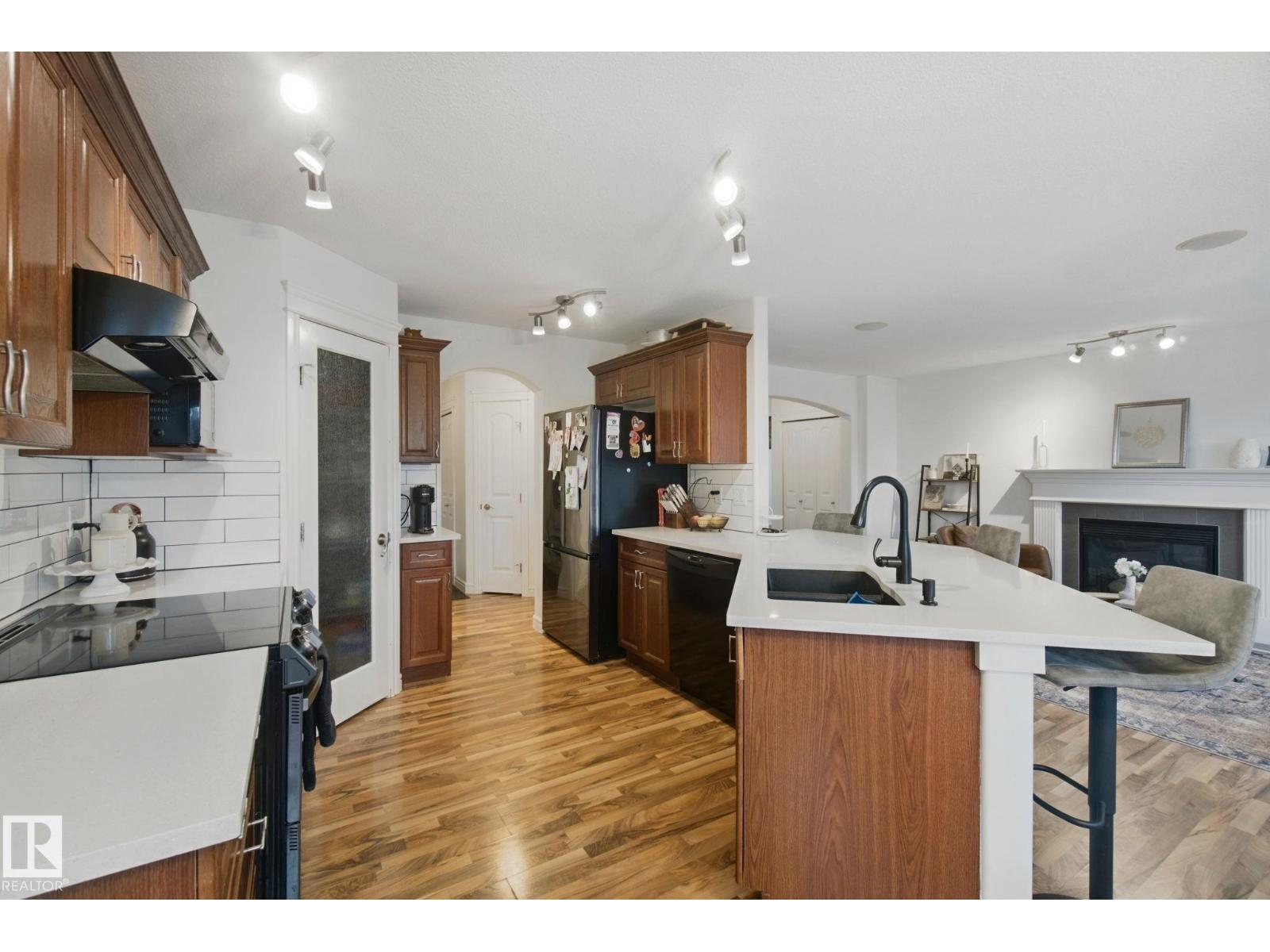 4113 158 Av Nw Property Photo 12