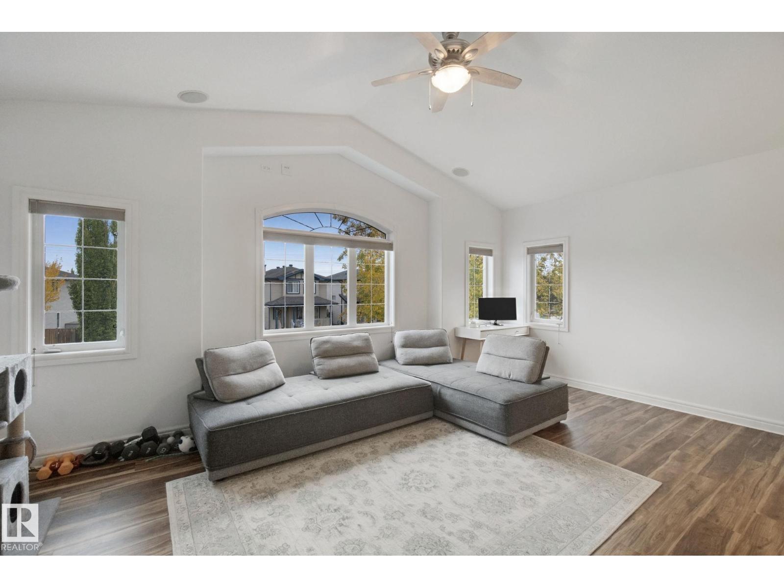 4113 158 Av Nw Property Photo 23