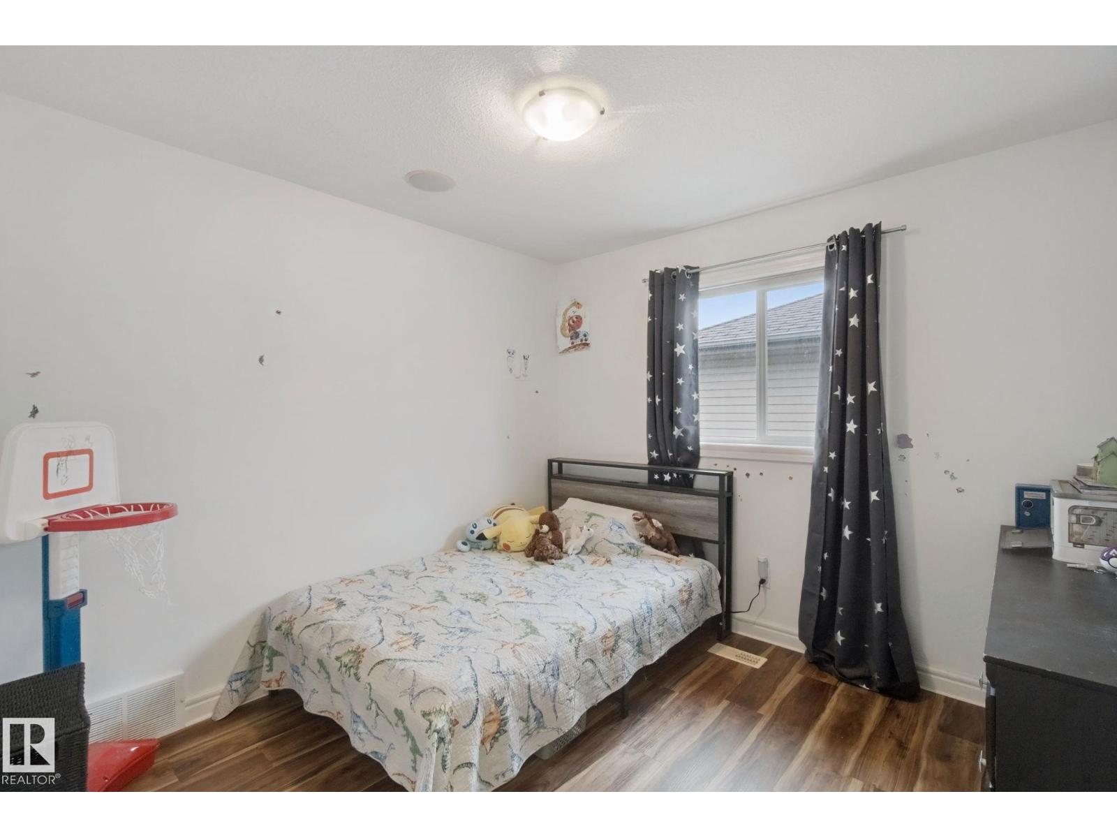 4113 158 Av Nw Property Photo 29