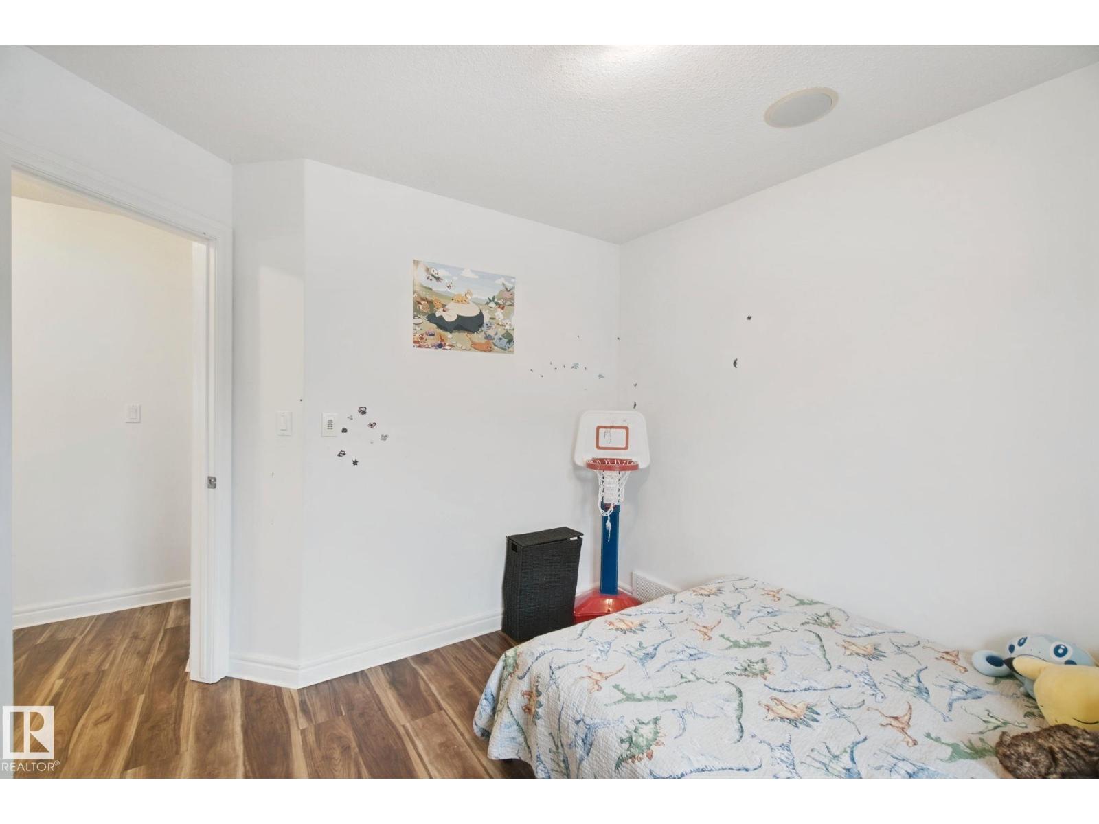4113 158 Av Nw Property Photo 31