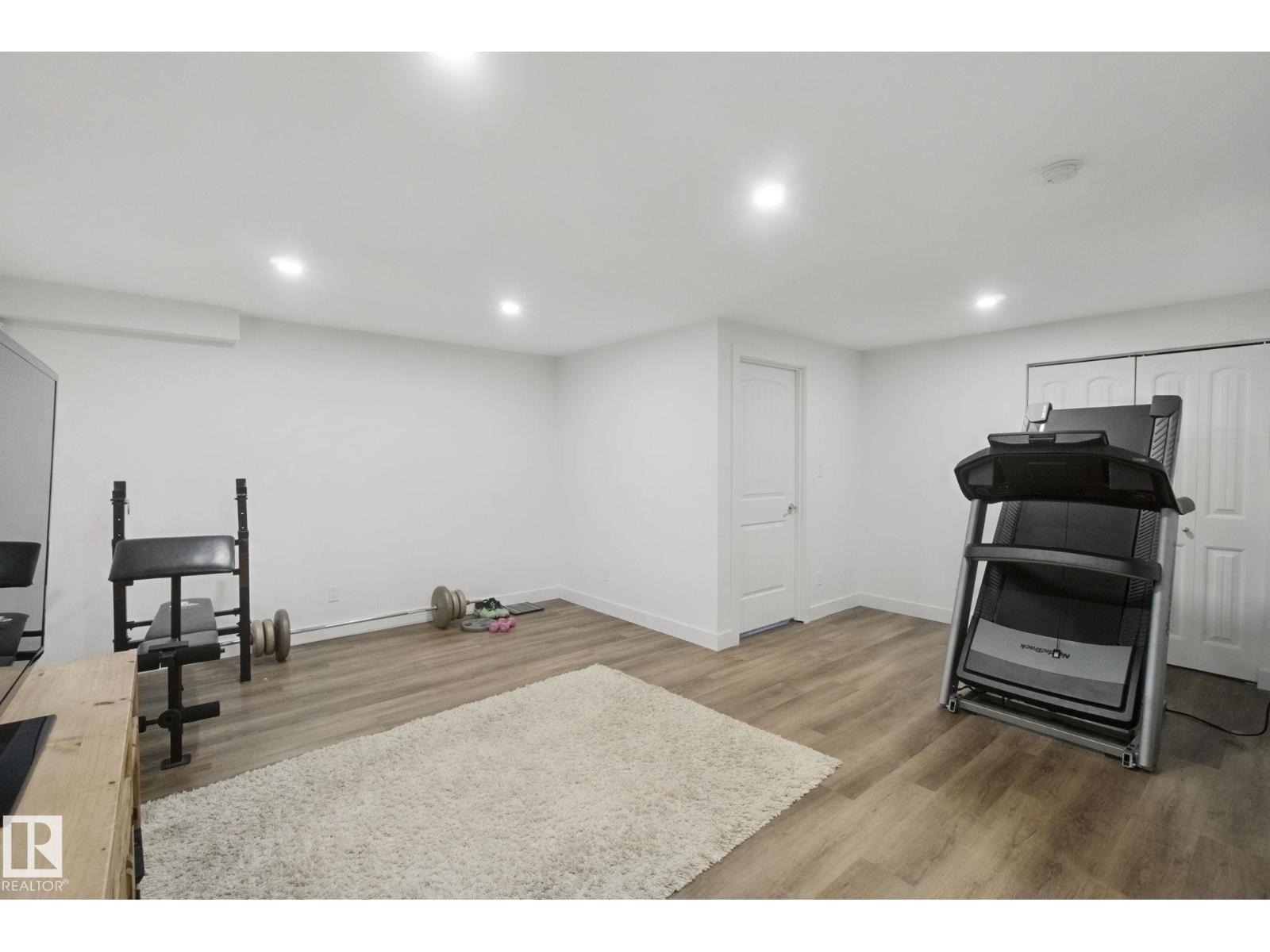 4113 158 Av Nw Property Photo 42
