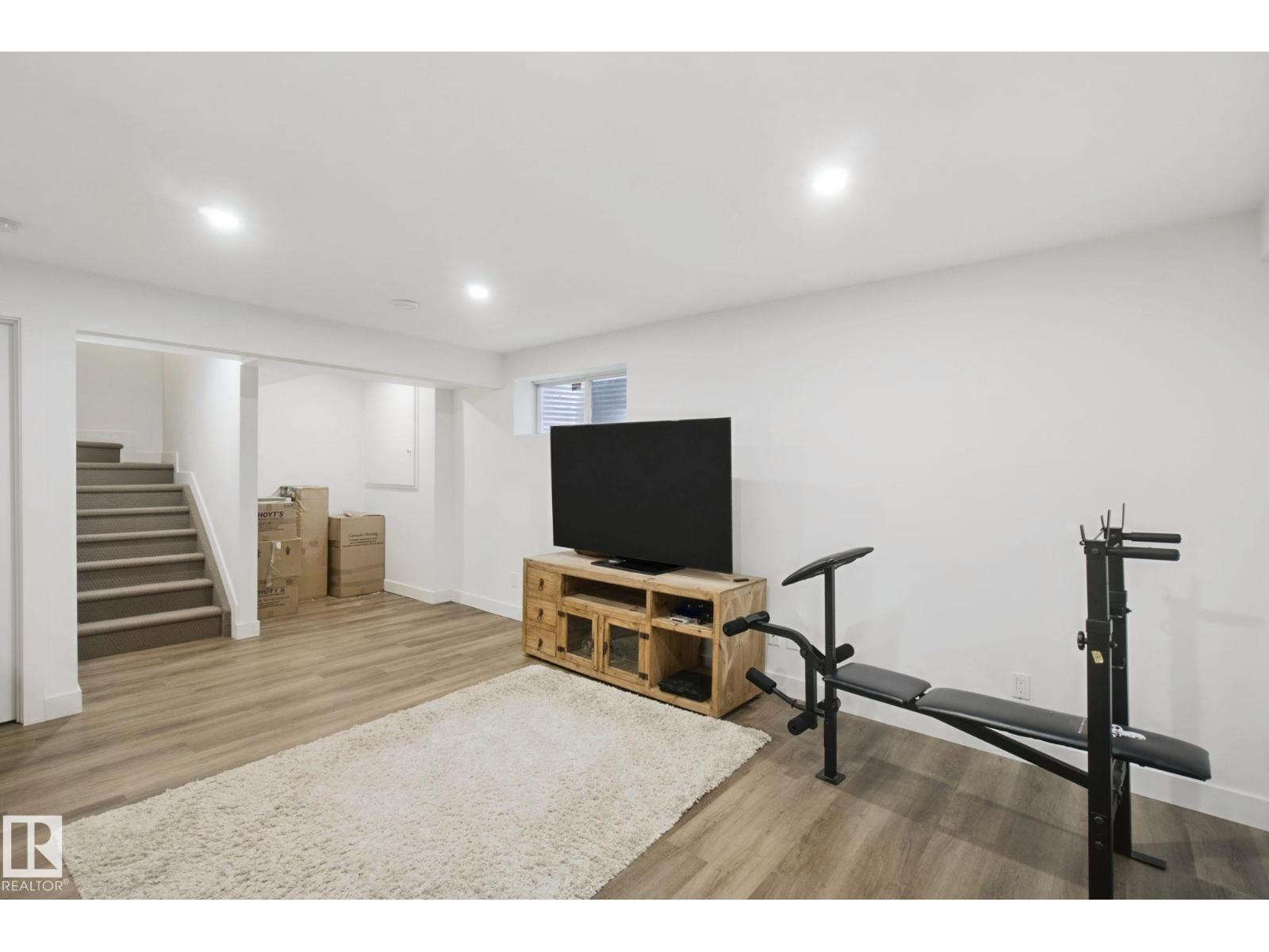 4113 158 Av Nw Property Photo 45