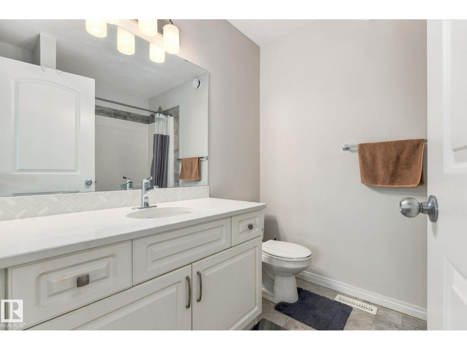 2214 54 St Sw Sw Property Photo 35