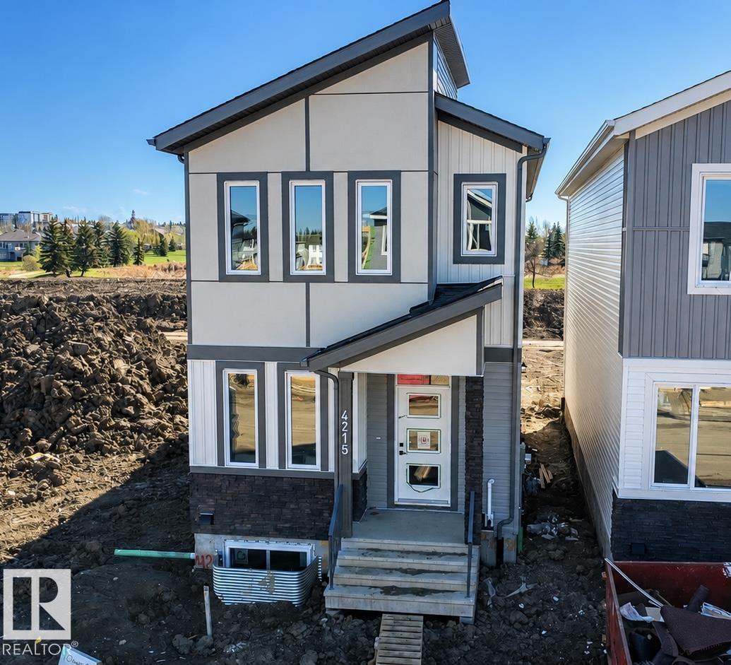 4215 63 ST Property Photo 1