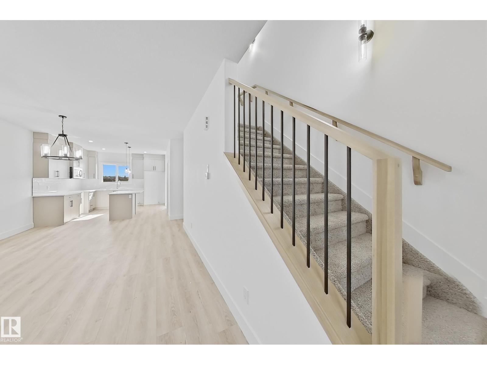 4215 63 St Property Photo 6
