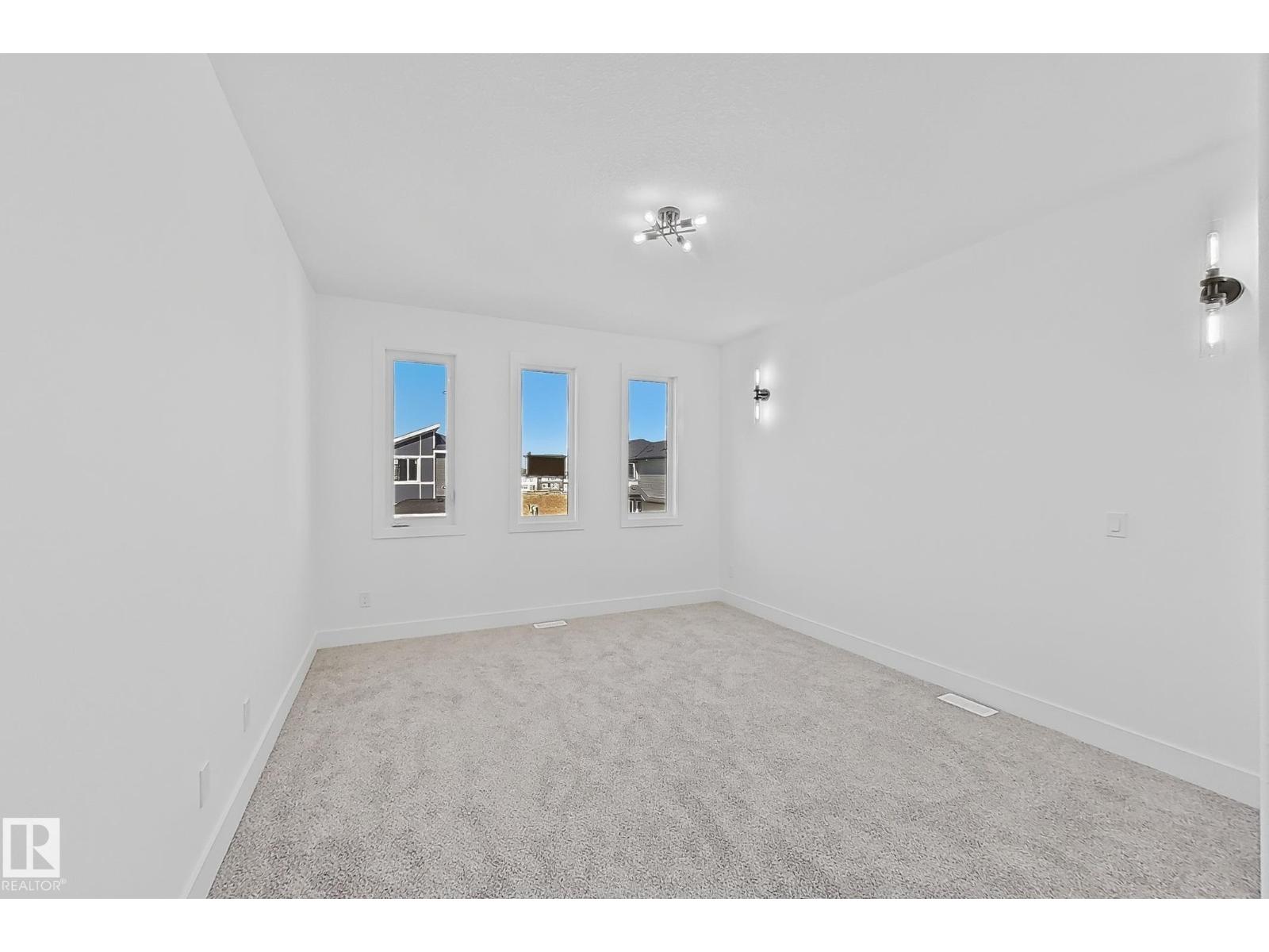 4215 63 St Property Photo 24