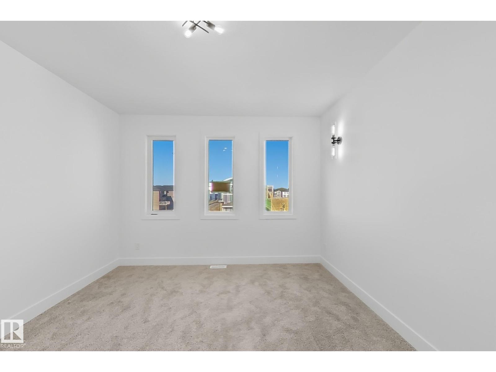 4215 63 St Property Photo 25