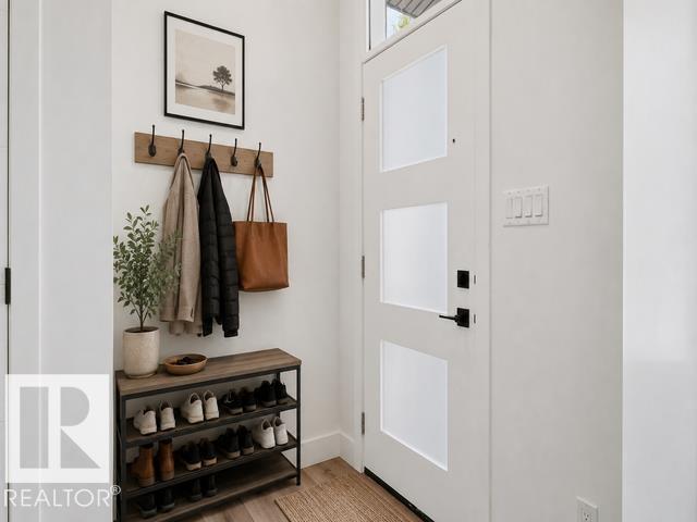 11032 128 St Nw Property Photo 4