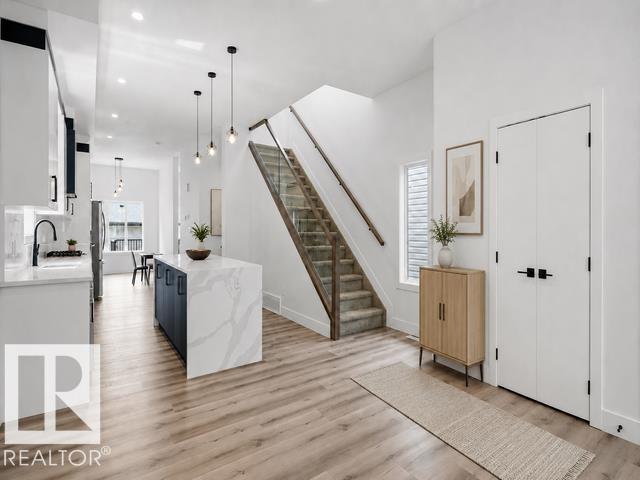 11032 128 St Nw Property Photo 11