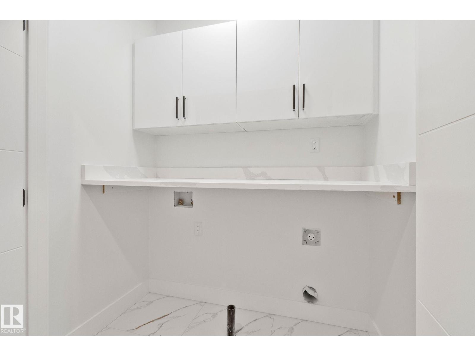 11036 128 St Nw Property Photo 22