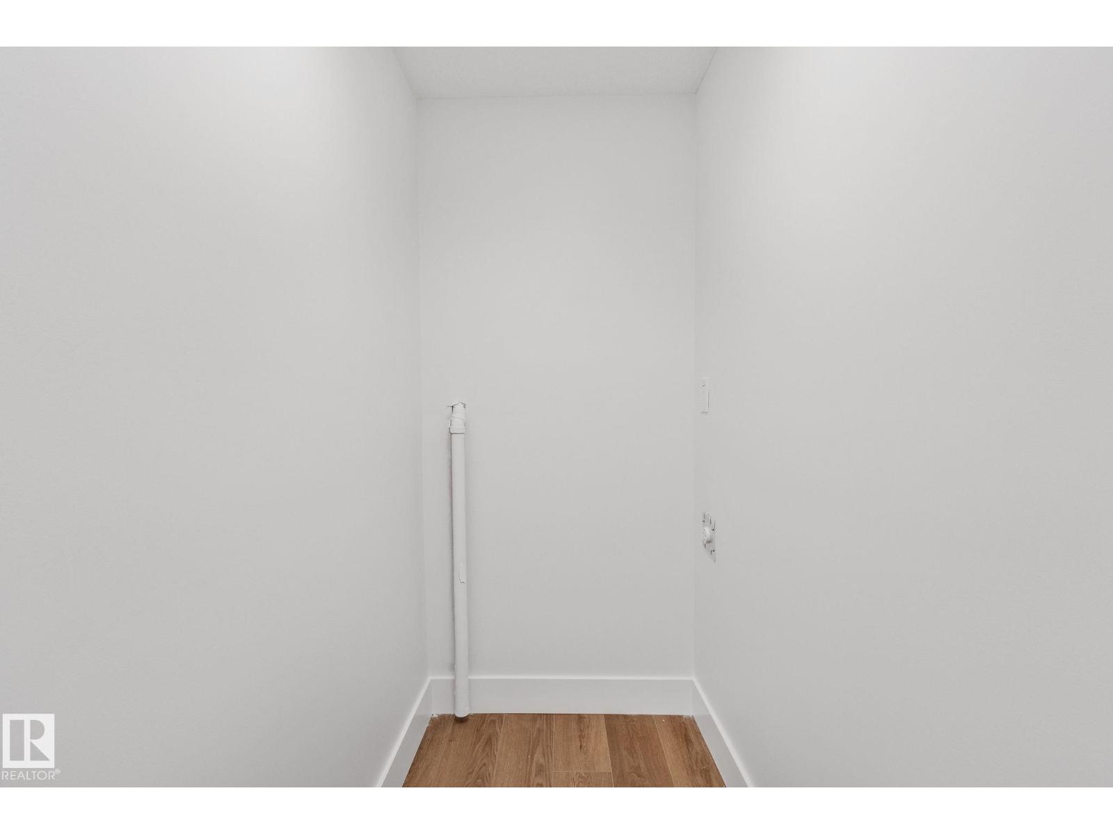 11036 128 St Nw Property Photo 36
