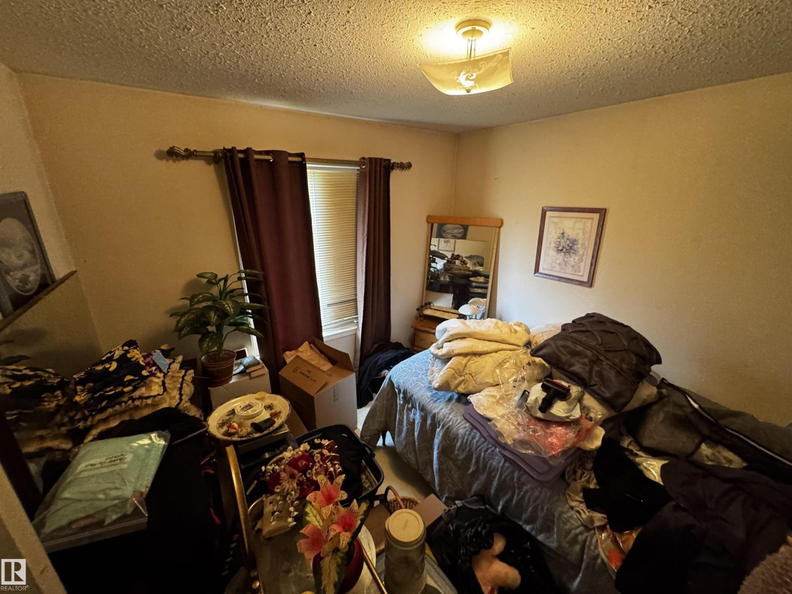 4751 49a St Property Photo 13