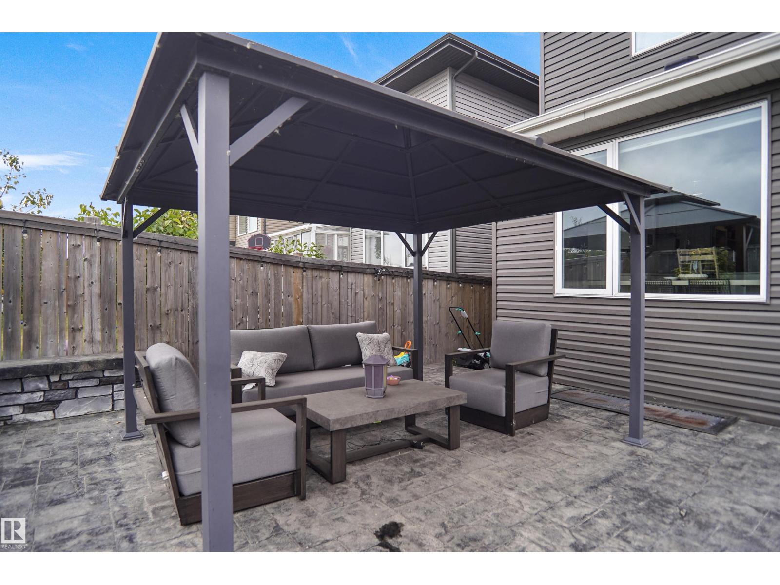 7520 174 Av Nw Property Photo 43