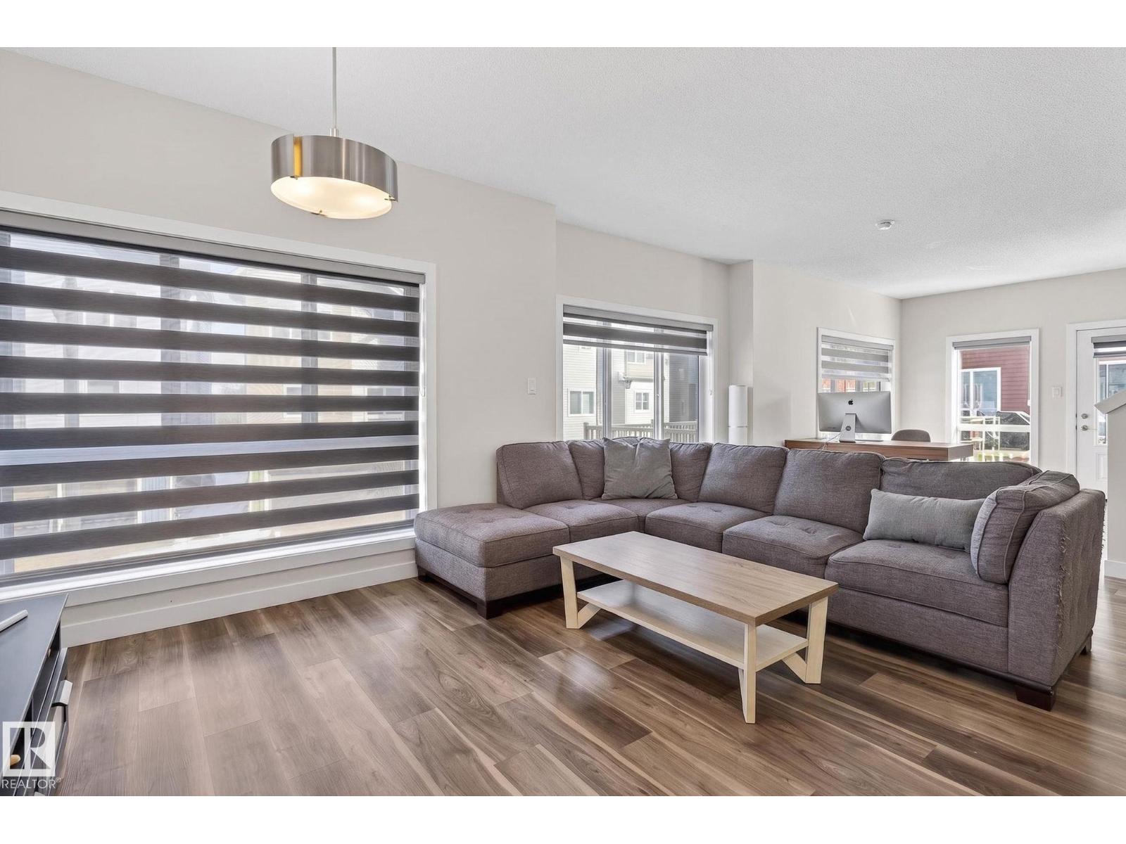 #37 979 Crystallina Nera Wy Nw Property Photo 15