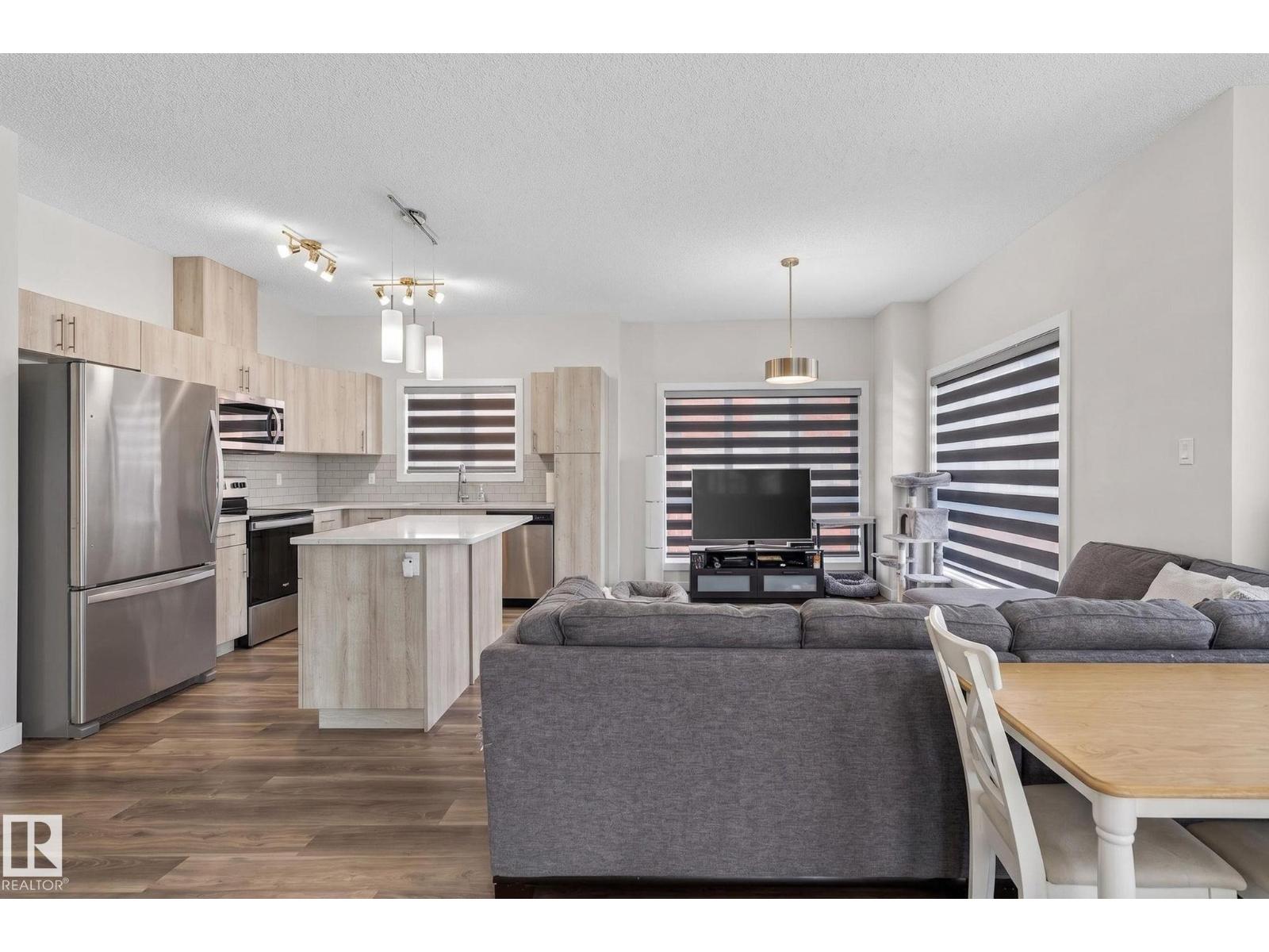 #37 979 Crystallina Nera Wy Nw Property Photo 17