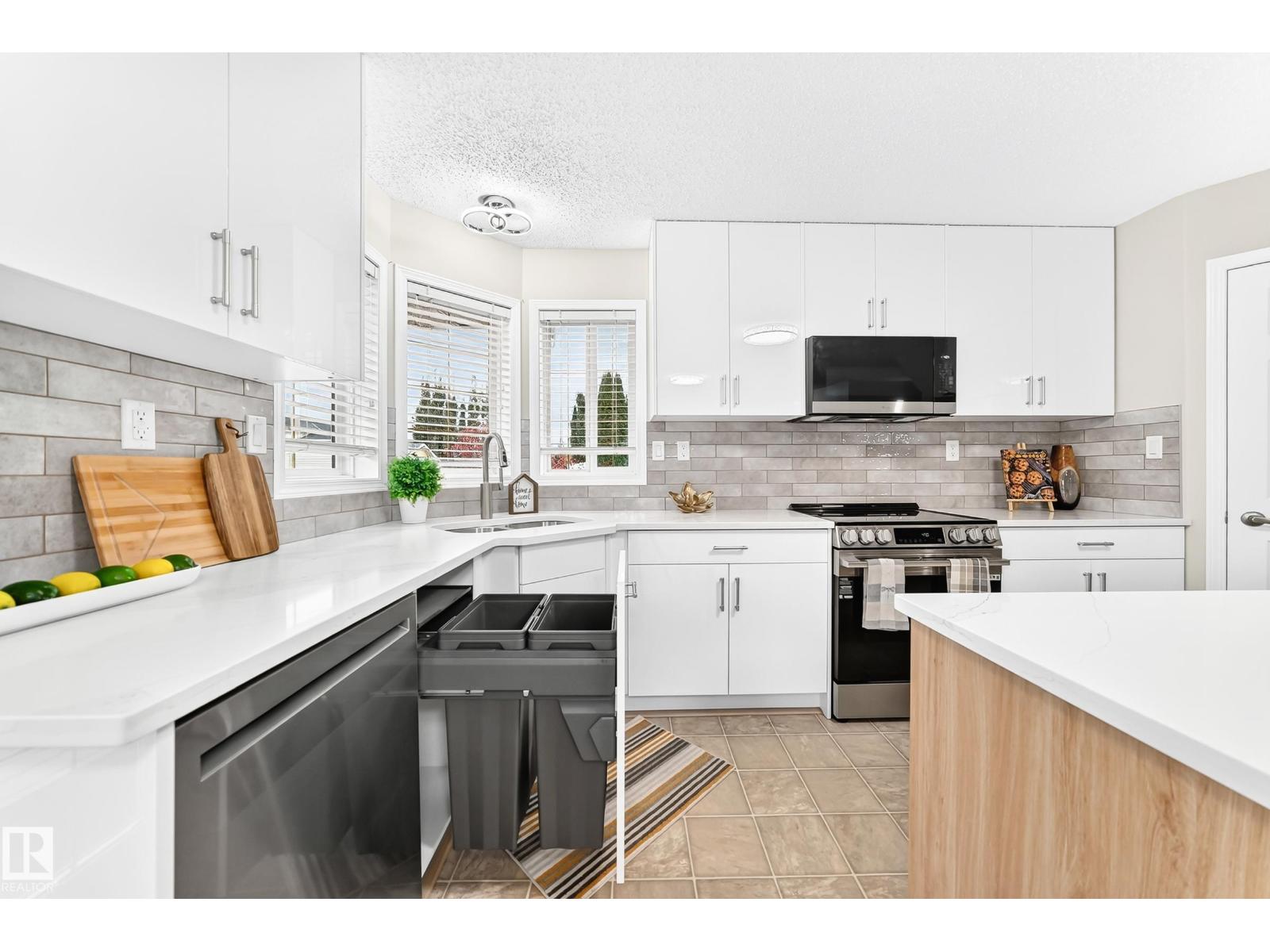 #2 1850 Mill Woods Rd E Nw Property Photo 16