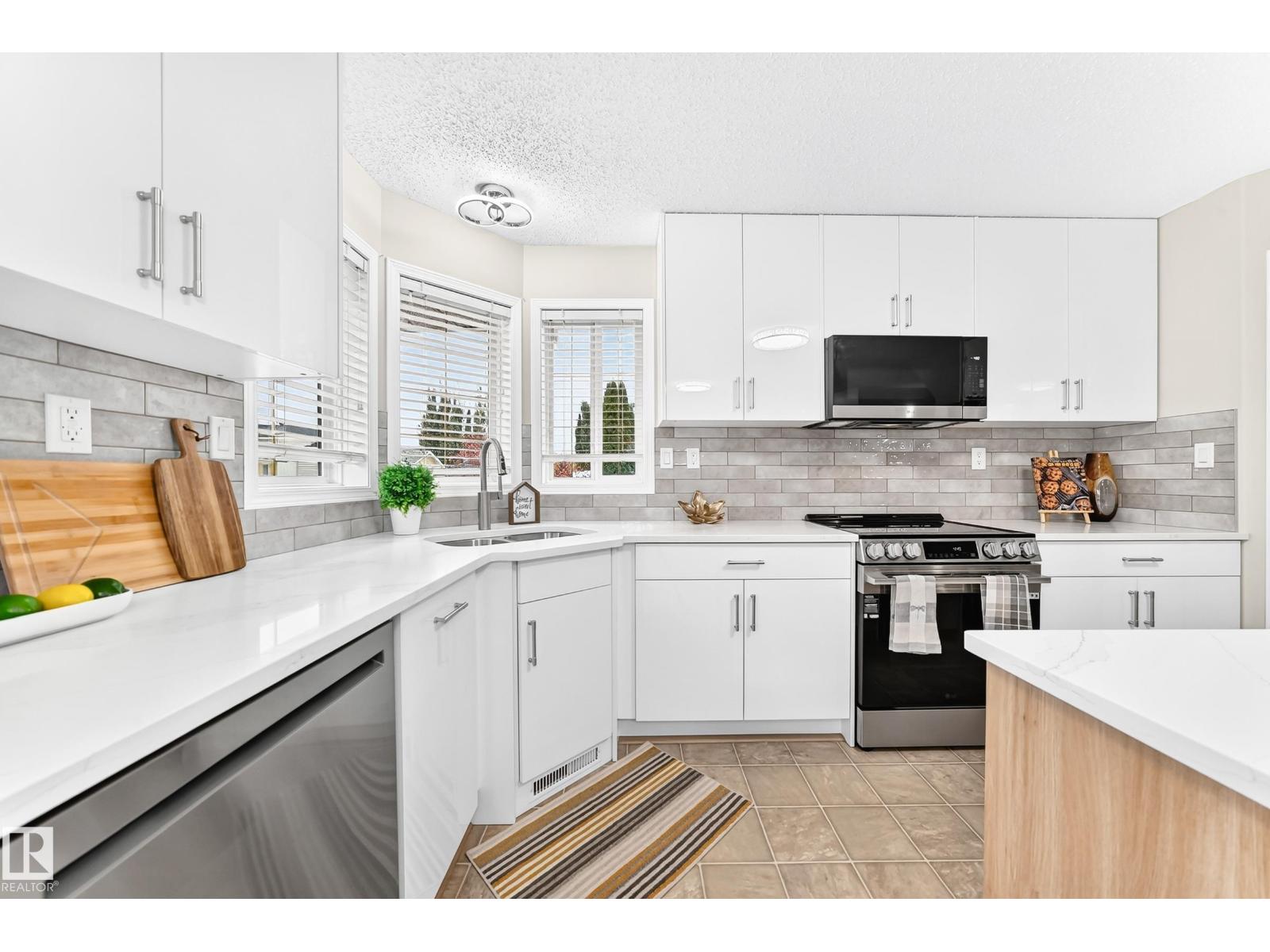 #2 1850 Mill Woods Rd E Nw Property Photo 17