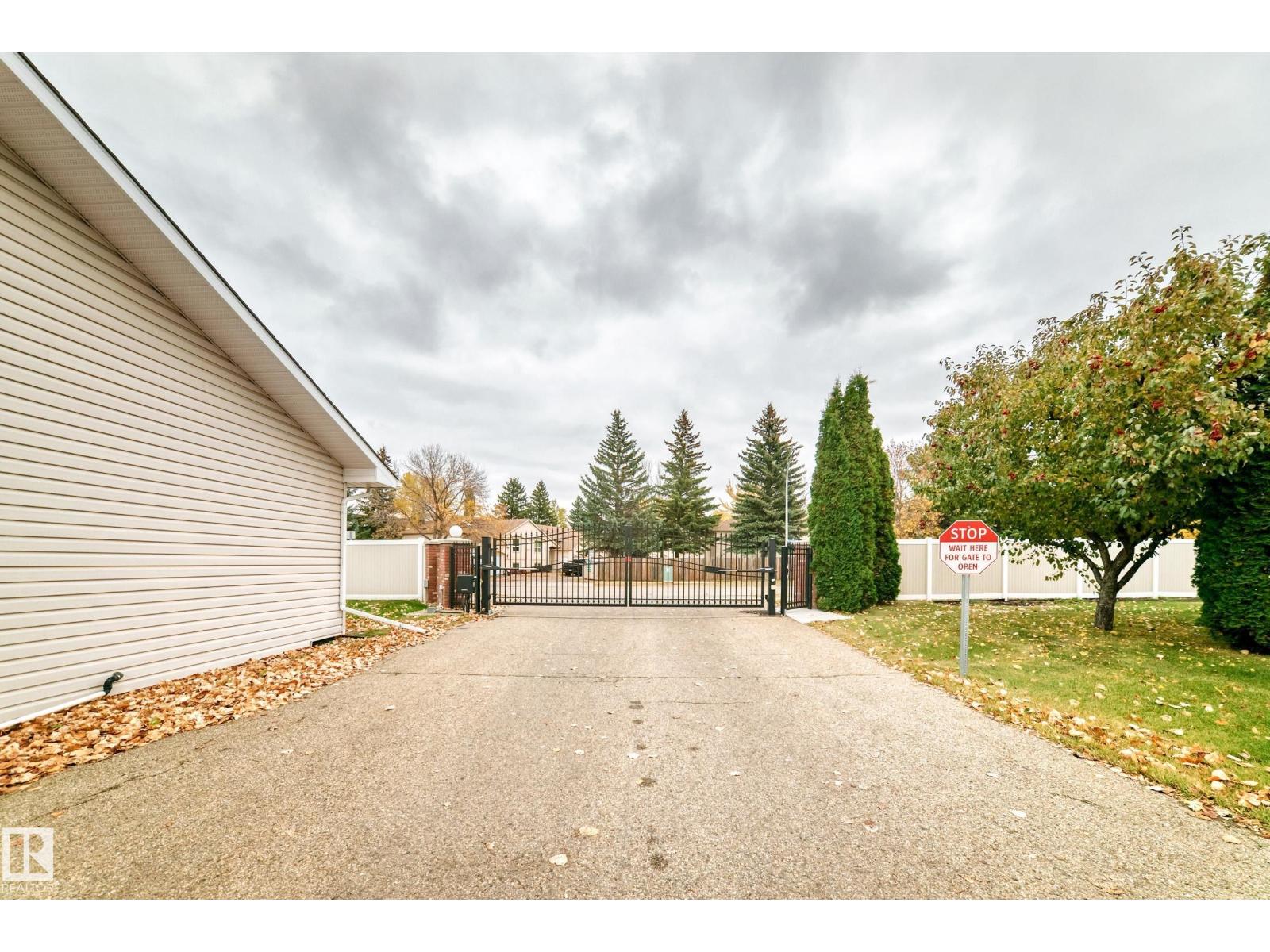 #2 1850 Mill Woods Rd E Nw Property Photo 63
