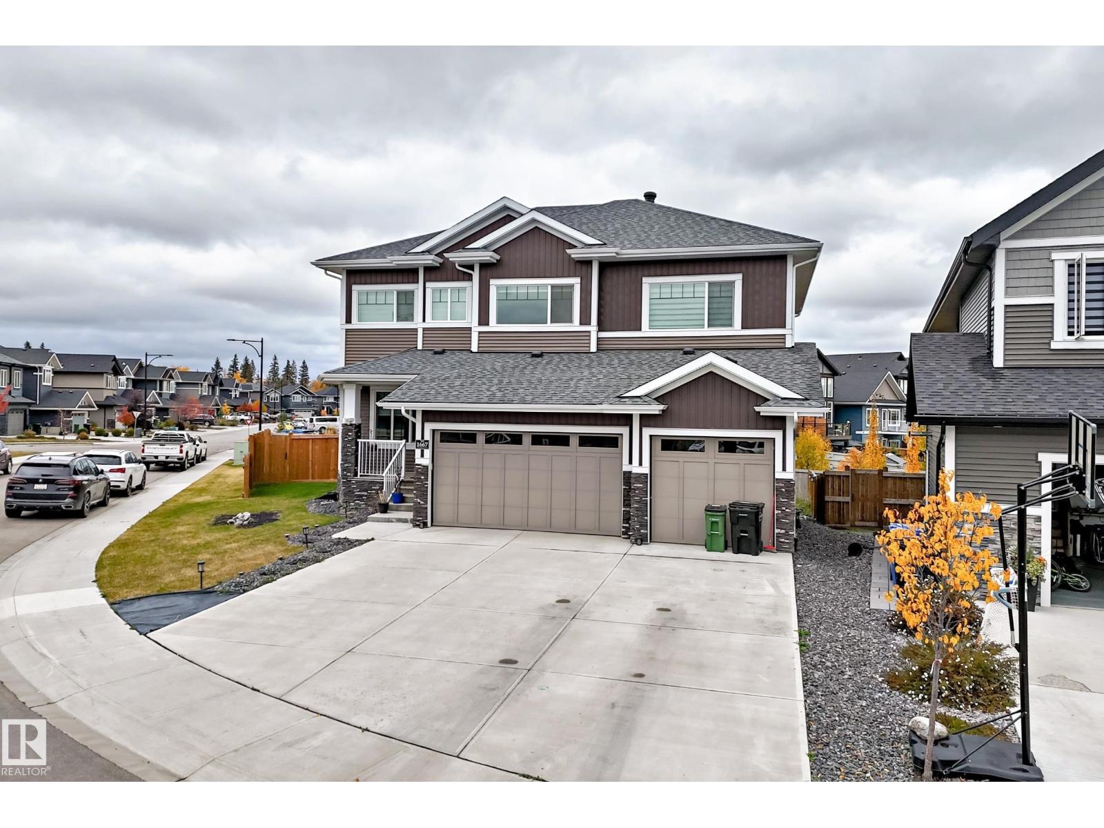 1667 Enright Wy Nw Nw Property Photo 15