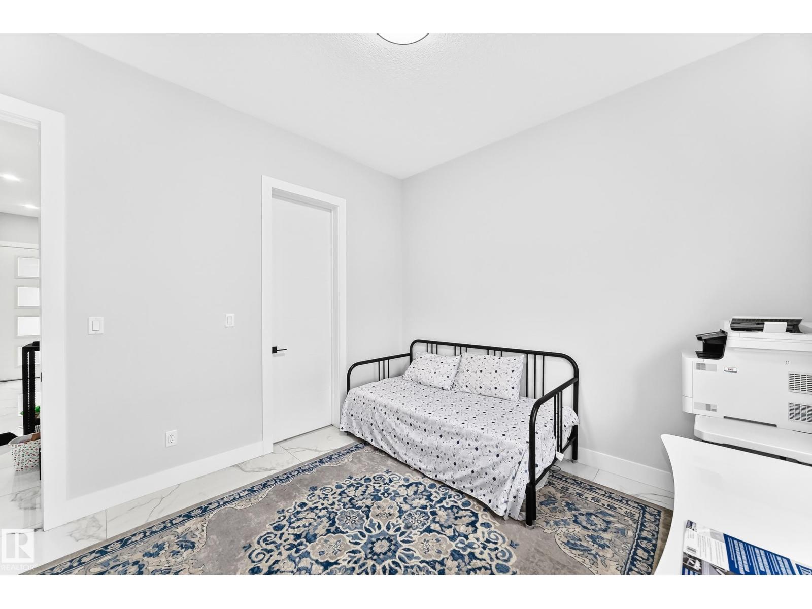 1667 Enright Wy Nw Nw Property Photo 28