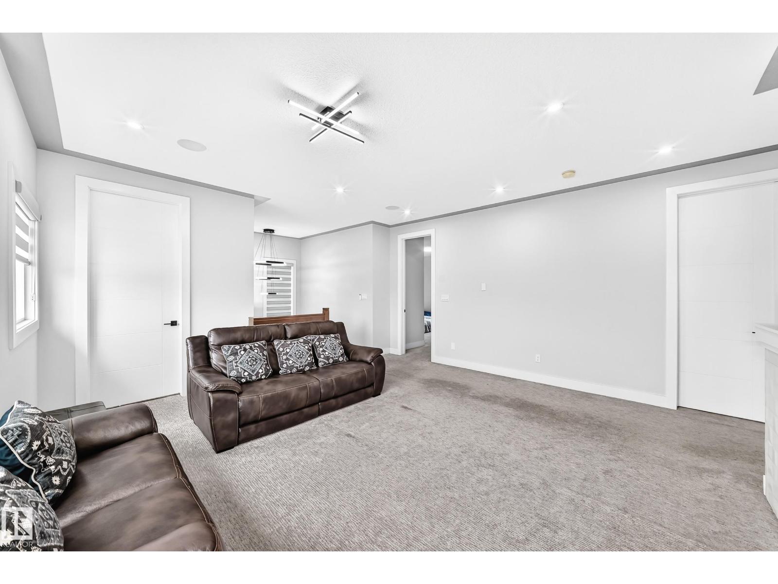 1667 Enright Wy Nw Nw Property Photo 56