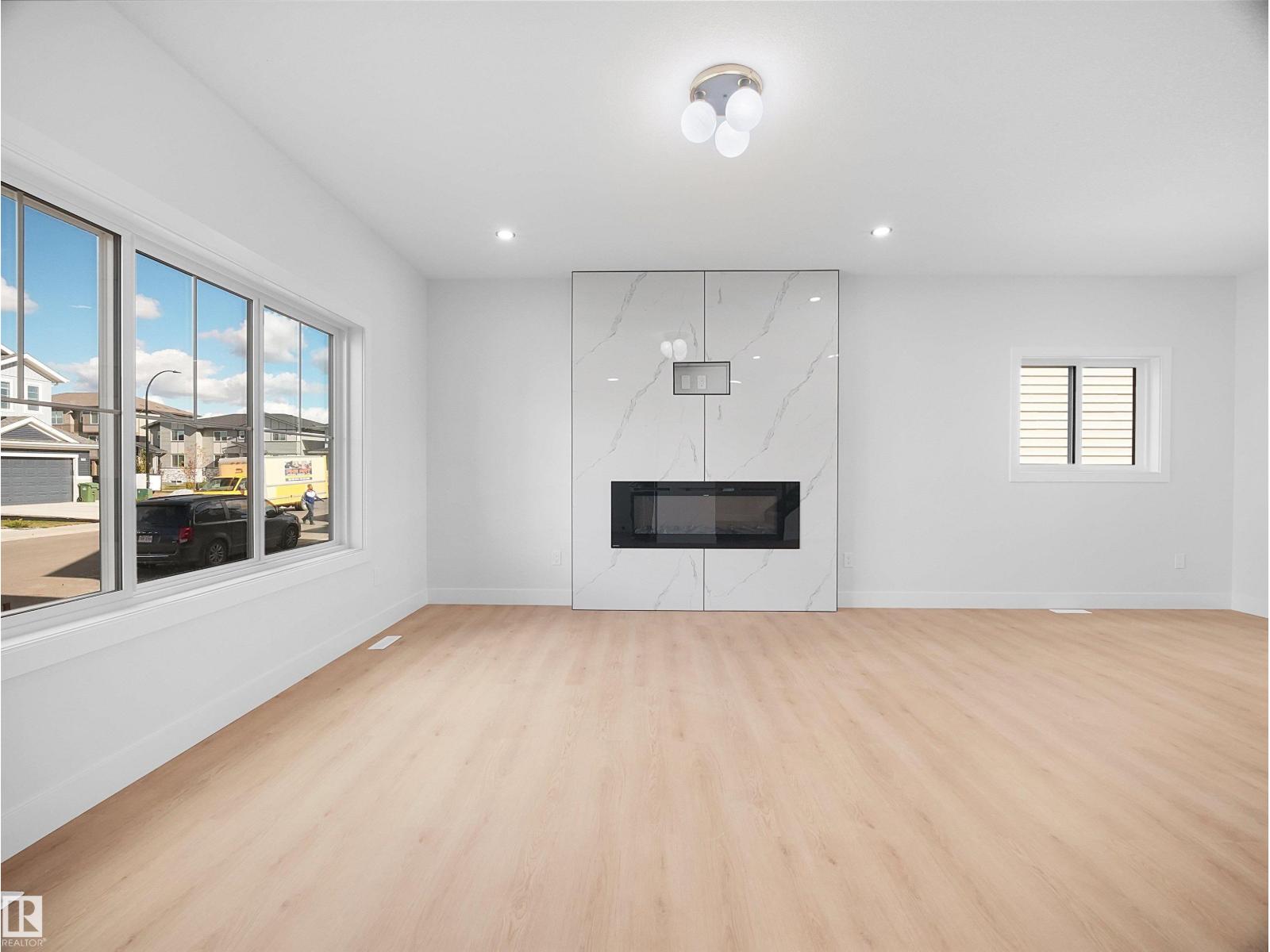 348 Roberts Wd Property Photo 12