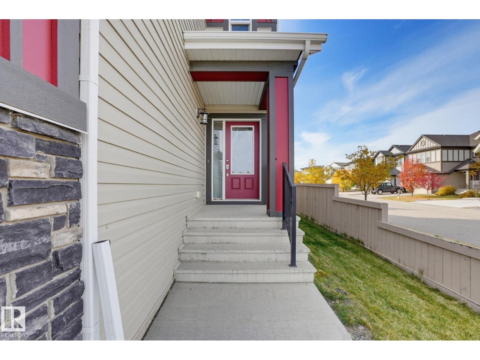 9448 228 St Nw Property Photo 3