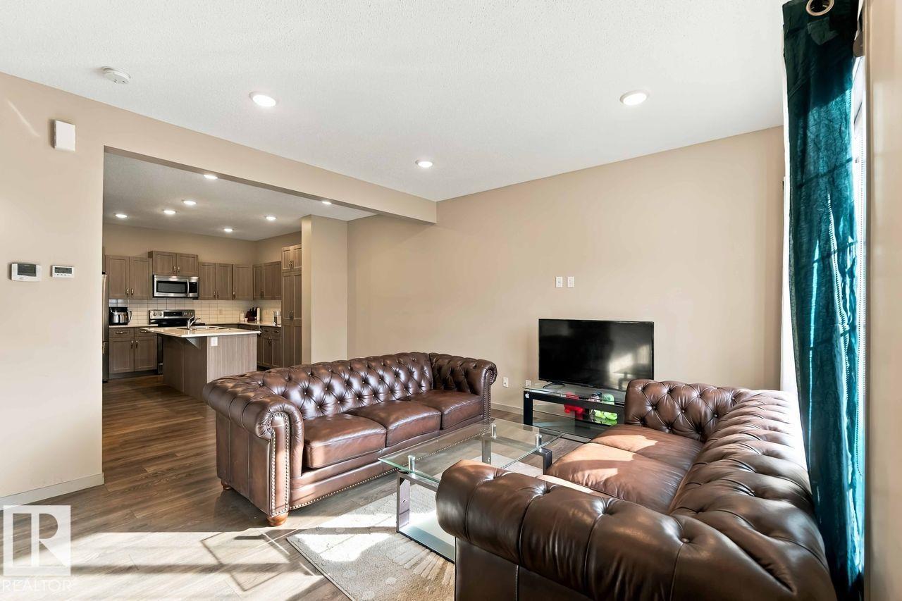 1416 26 Av Nw Property Photo 6