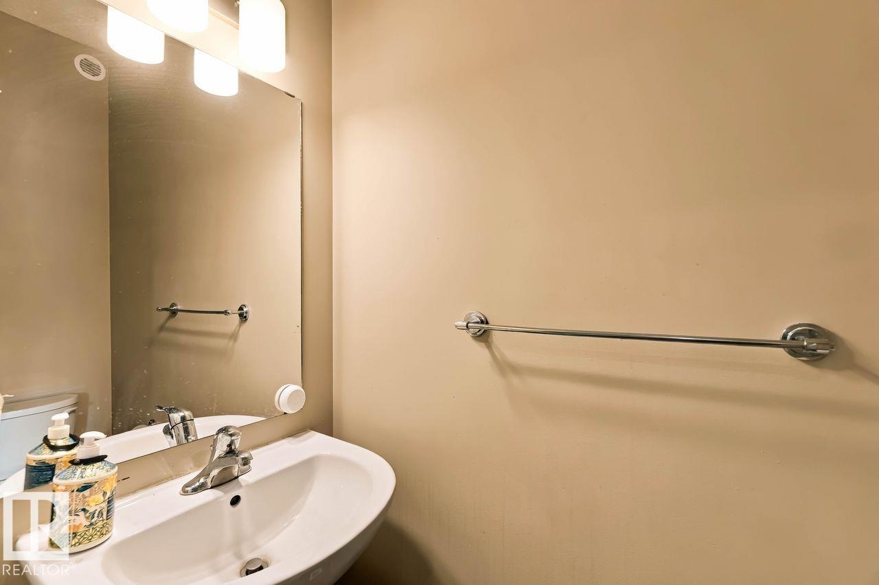 1416 26 Av Nw Property Photo 14