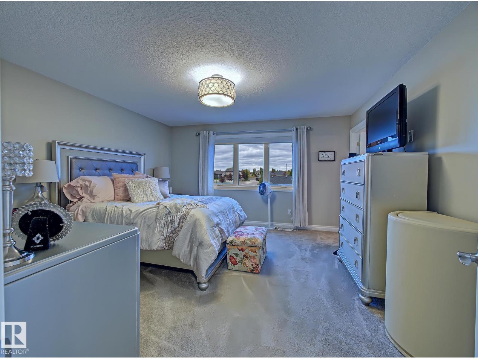 2 Durrand Bn Property Photo 28