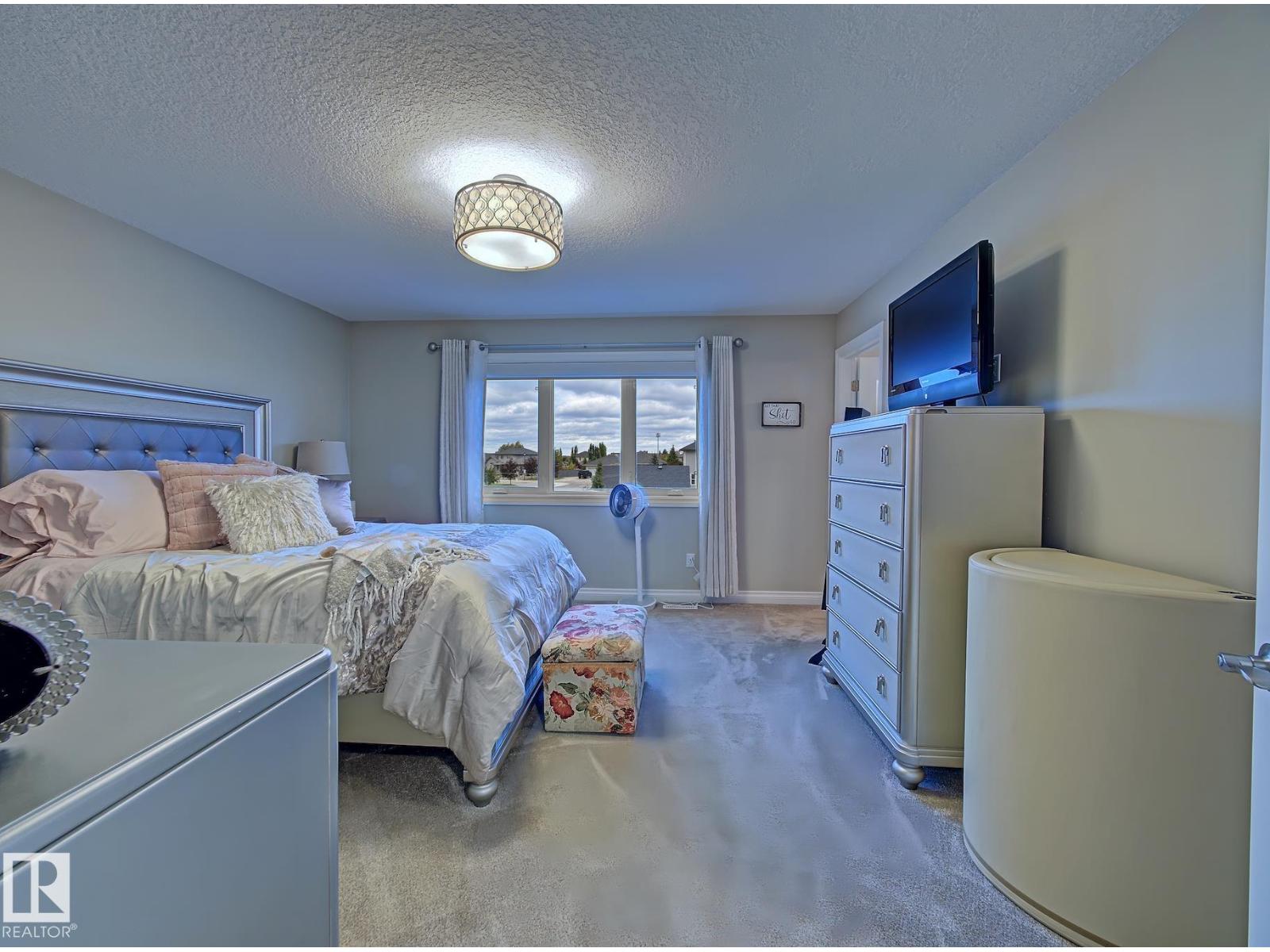 2 Durrand Bn Property Photo 29