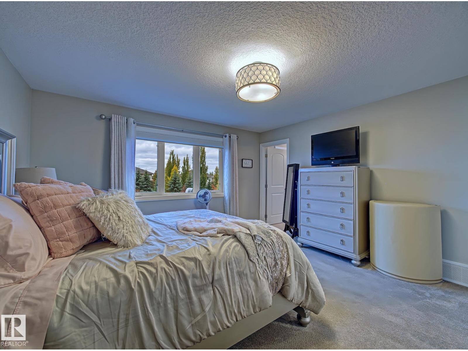 2 Durrand Bn Property Photo 32