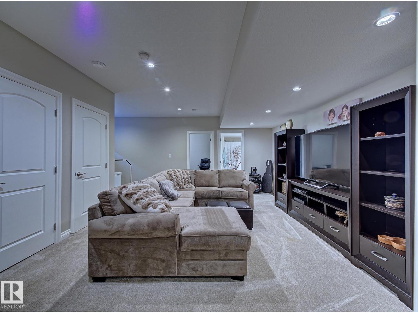 2 Durrand Bn Property Photo 37