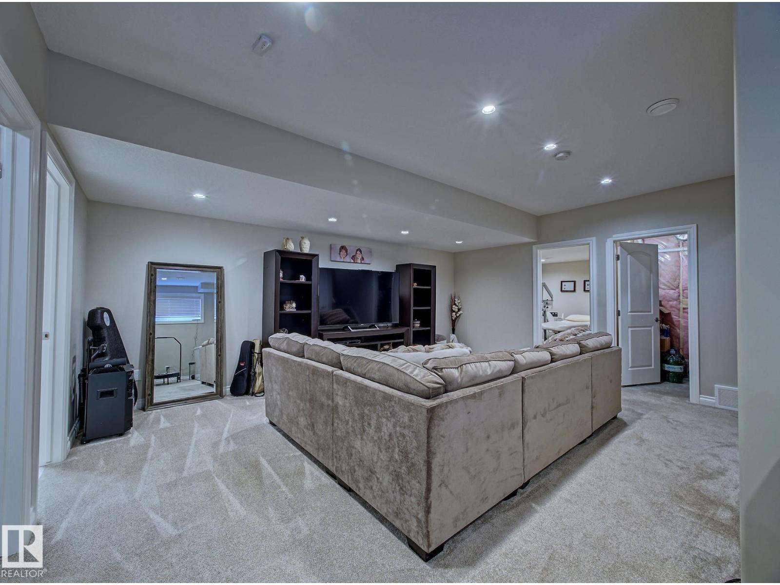 2 Durrand Bn Property Photo 39