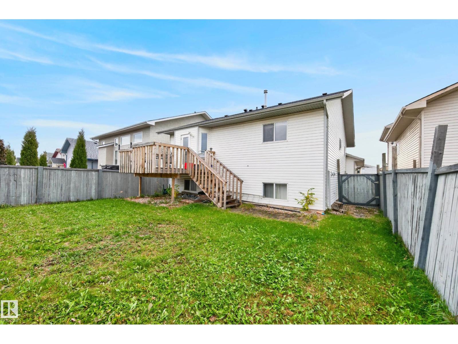 7718 166a Av Nw Property Photo 4