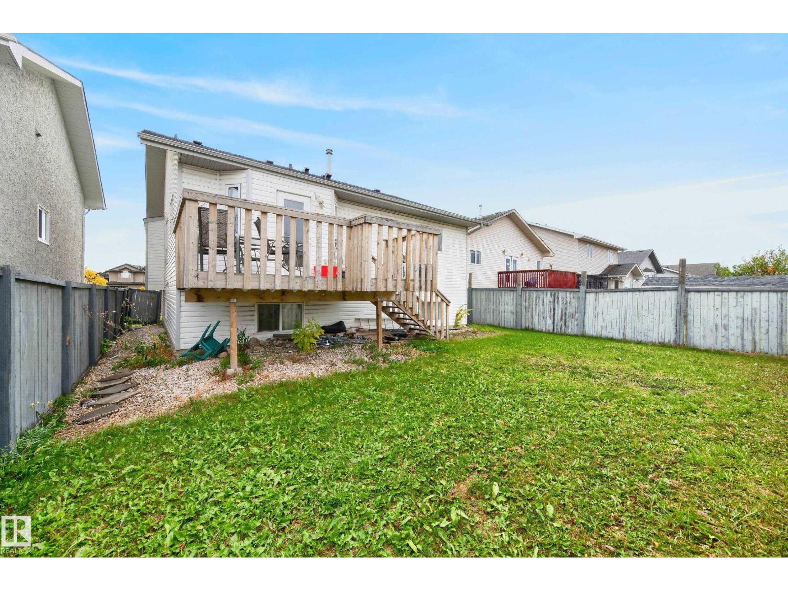 7718 166a Av Nw Property Photo 5