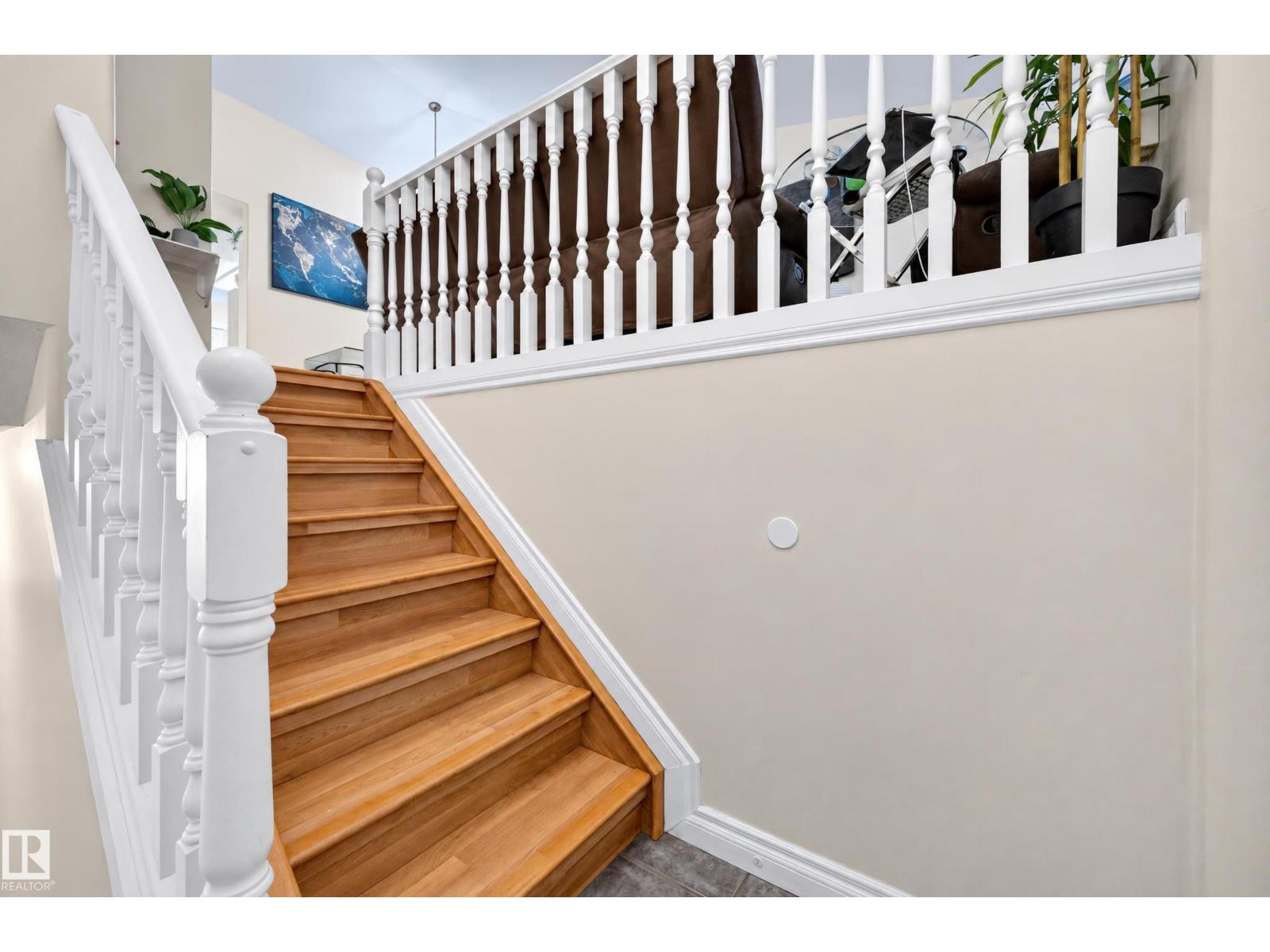 7718 166a Av Nw Property Photo 11